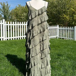 NWT Lulu's Love The Look - Tiered Ruffle Tie Back Midi